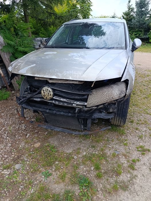 VW Tiguan 2.0 diesel,150 koni,automat,el.hak,kamera