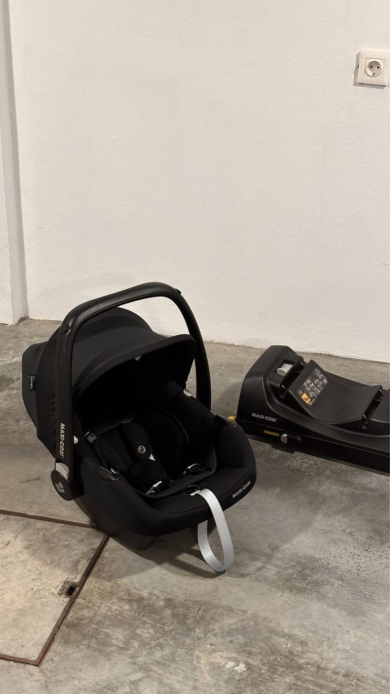 Babycoque Maxi-Cosi cabriofix i-size + isofix