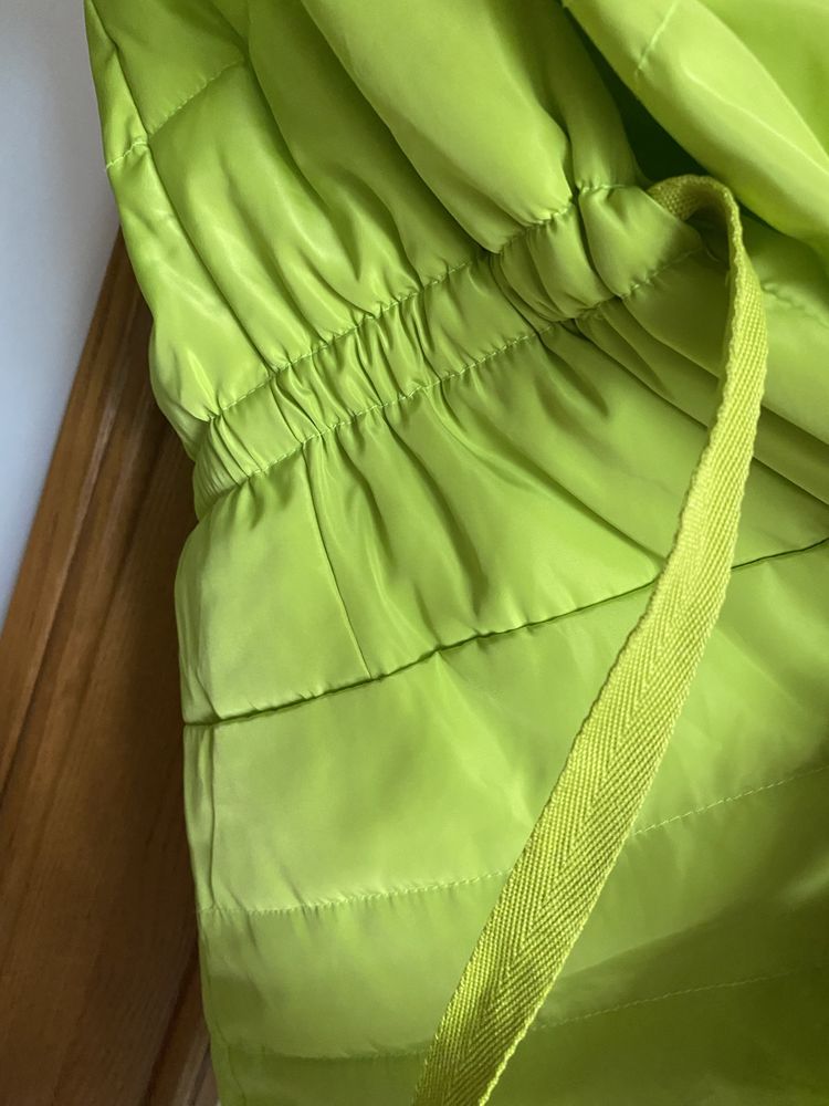 Kurtka neon z kieszeniami