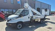 Iveco Daily 35S14H  fabrycznie nowe z podnośnikiem ISOLI PT 230