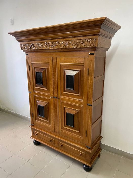 Шафа дубава дерево буфет шкаф 2309