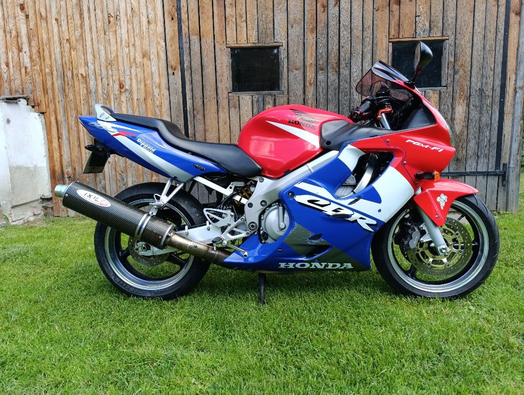 Honda CBR F4i f4i