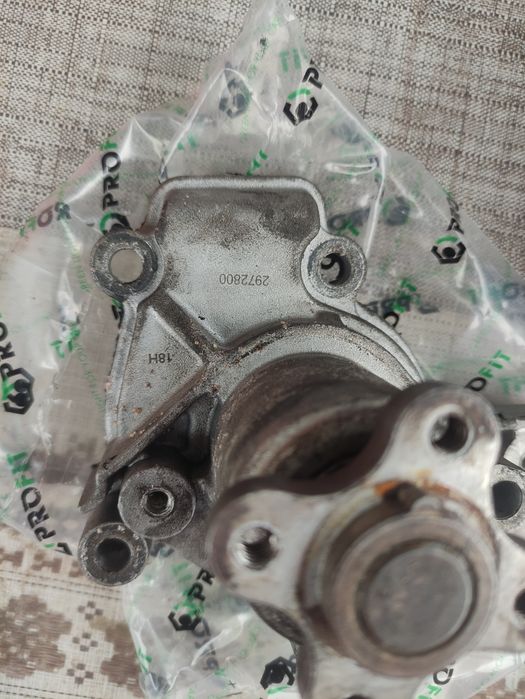 Помпа від 2.0 бензин