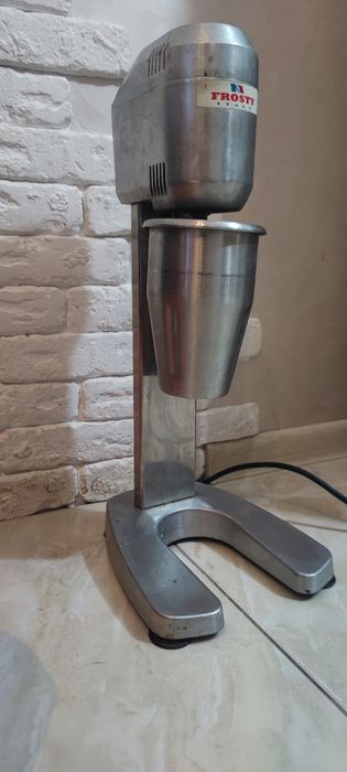 Міксер для молочних коктейлів Frosty