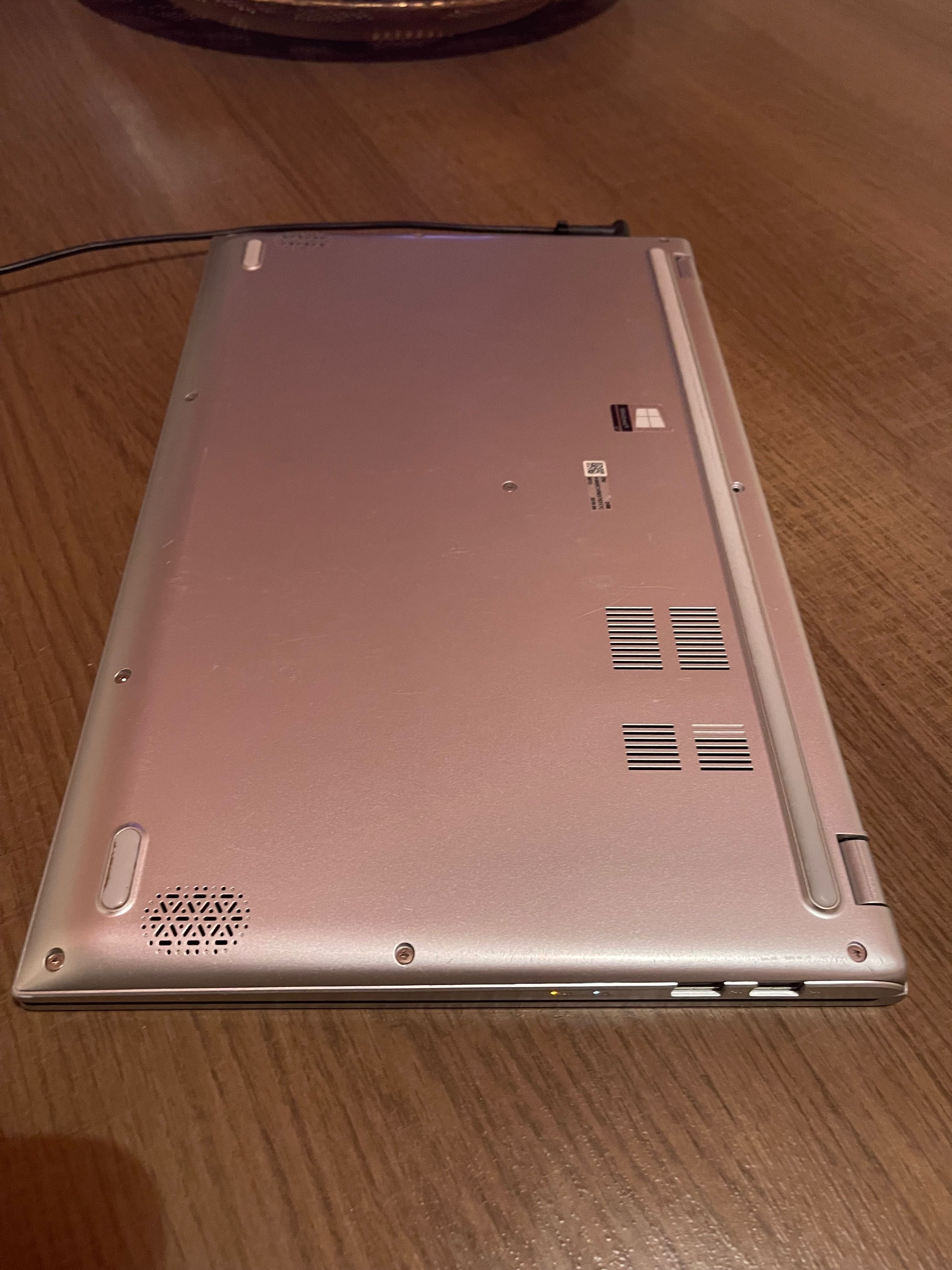 Portátil Asus VivoBook 15