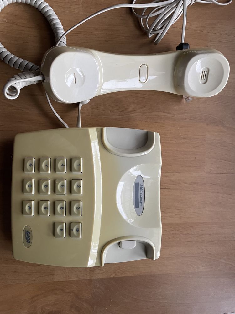 Telefon stacjonarny  Saga .
