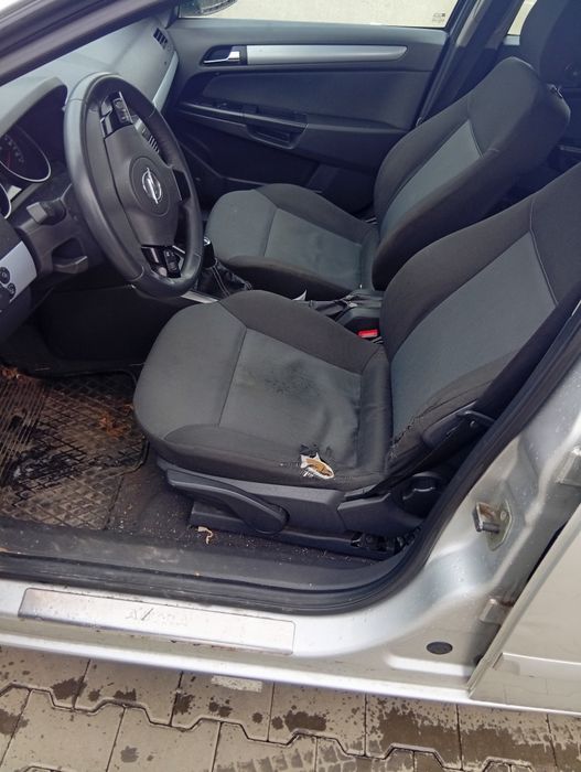 Opel astra h на польській реєстрації