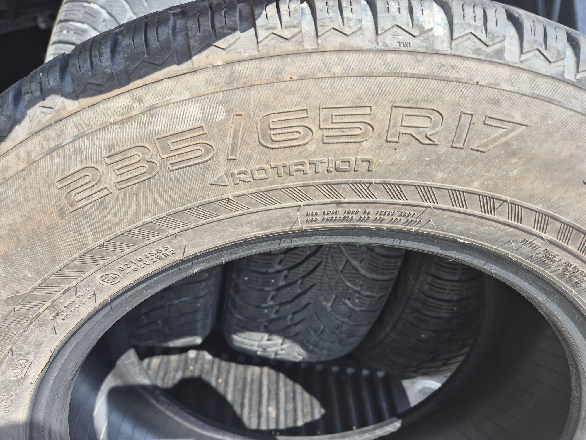 Opony do SUV dostawczy nokign tyre 235/65r17