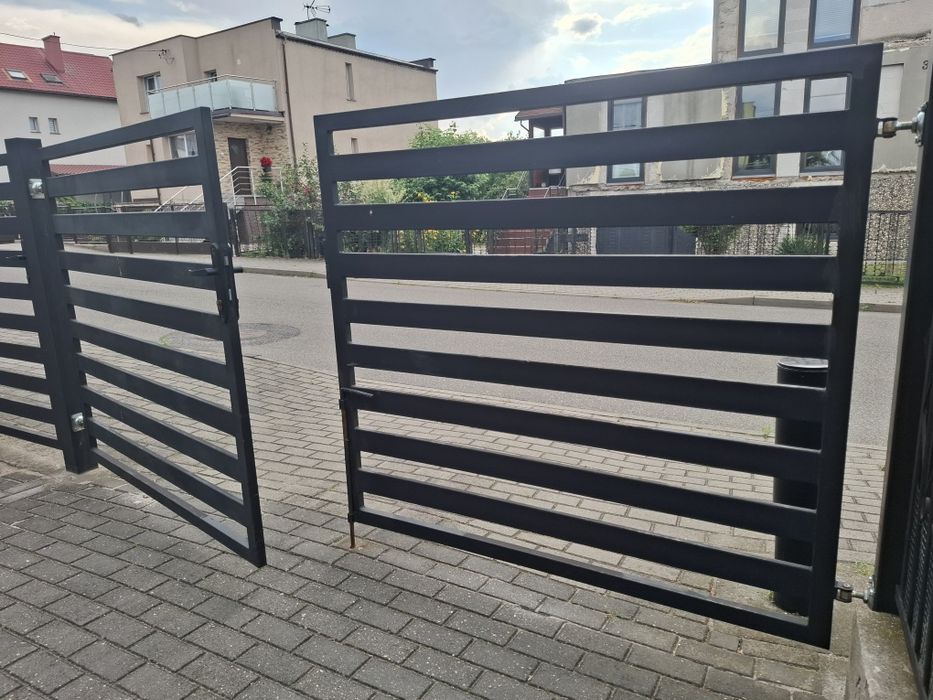 Brama dwuskrzydlowa 3m plus furtka