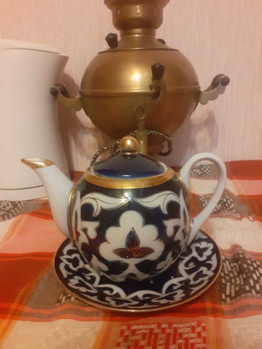 Узбекский заварной чайник с блюдцем