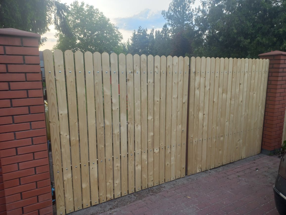 Sztachety drewniane- sezonowane Dostępne!