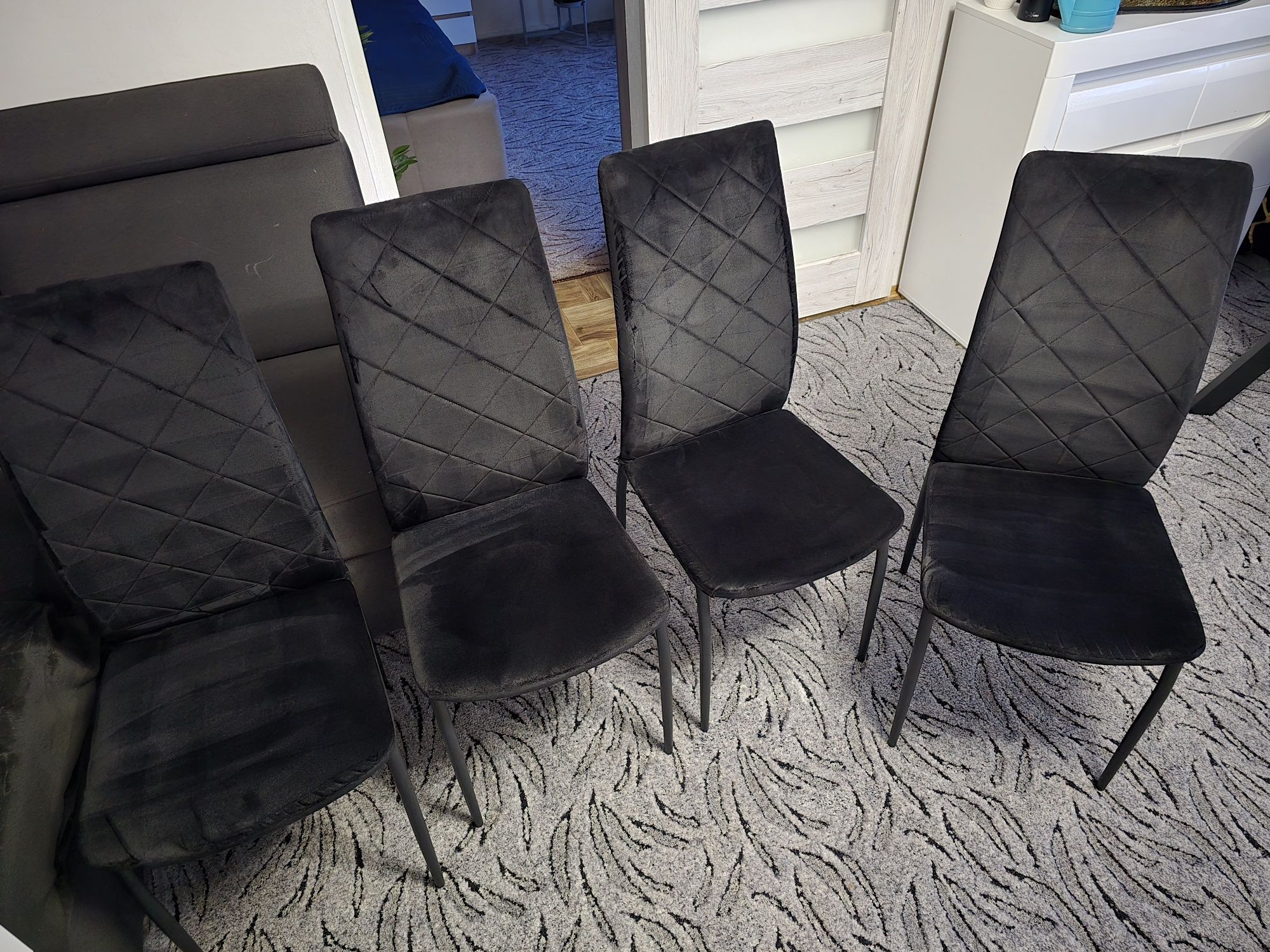 Pranie tapicerki, dywanów, kanap, narożników