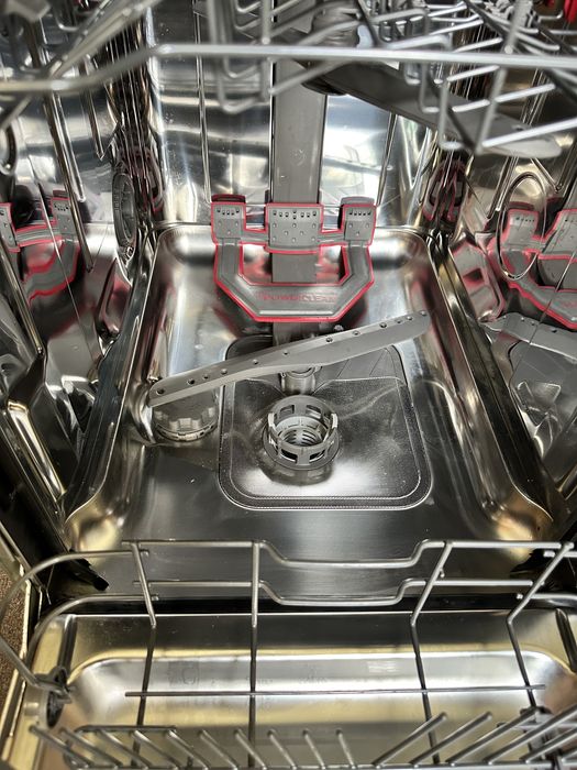 Zmywarka Whirlpool wolnostojąca