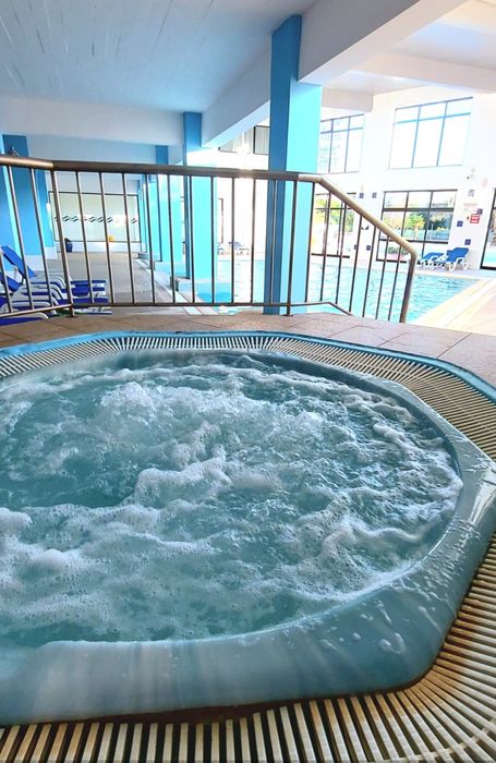 T1 em Condomínio com Piscinas e Jacuzzi – Arrendamento Temporário (