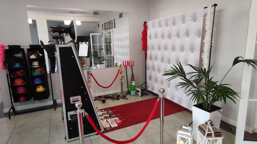 FOTOBUDKA / FOTOLUSTRO / FOTOBUDKA 360 / dym, napisy, iskry faktura