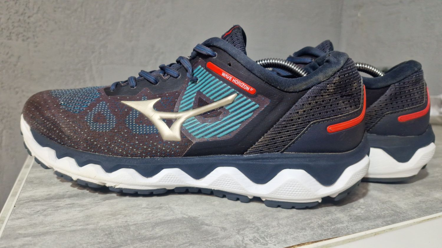 Mizuno Men's Wave Horizon 5 розмір 47