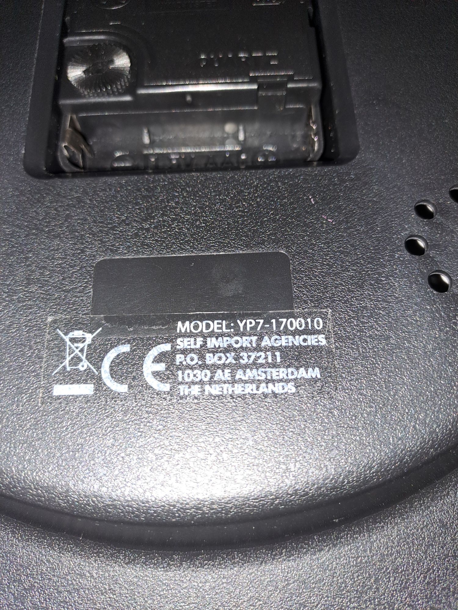 Holenderski kwarcowy duży zegar ścienny. Model YP - 170010.