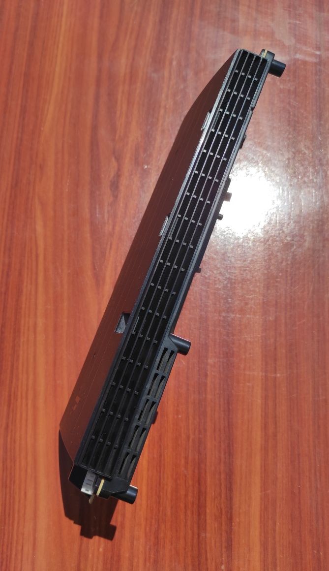Fonte de alimentação para PS3 Slim em perfeitas condições.