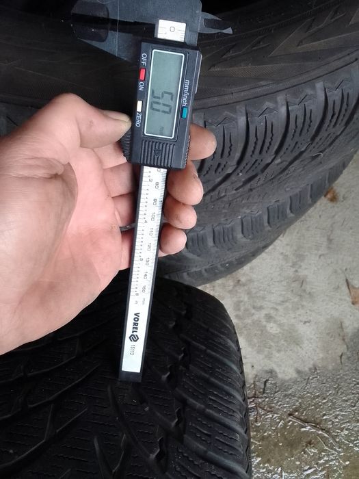 Cena za 4 Opony zimowe 225/55r18 NOKIAN 2020r