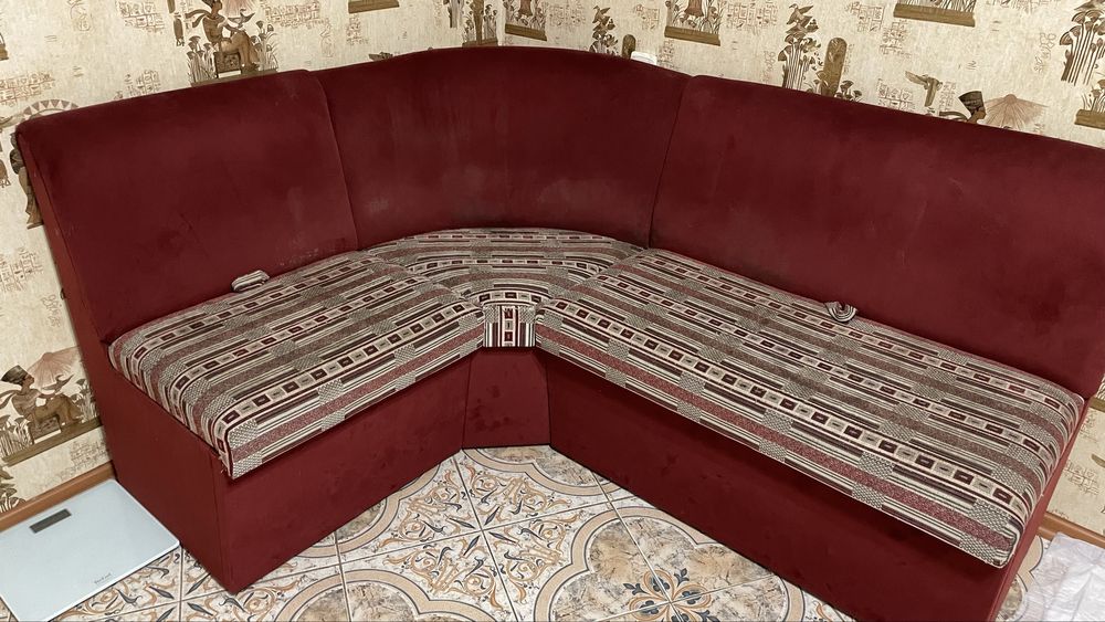 Диван  для кухні