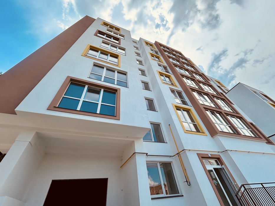 Продаж без комісій. Вул.Очеретяна 2 кім 75м