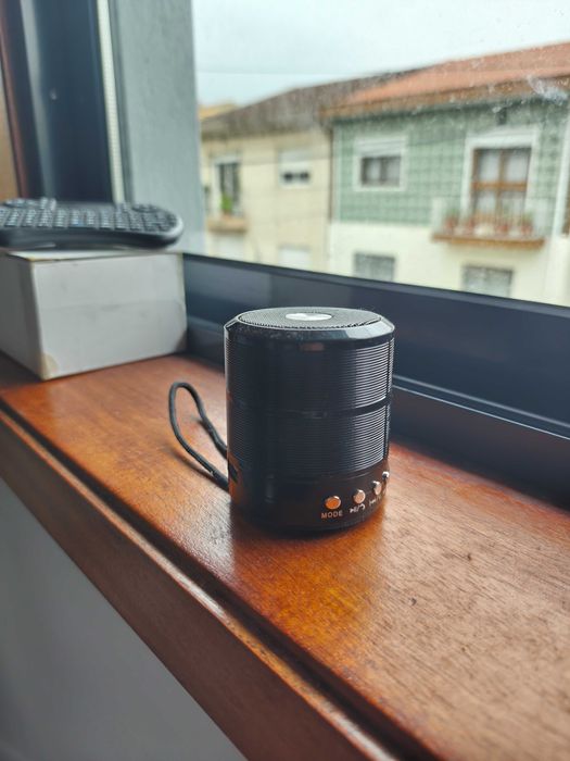Coluna de Som Bluetooth Portátil (Preta)