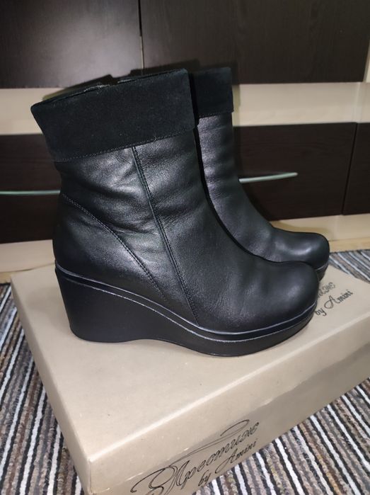 Полусапожки шкіряні 37 розмір зимові ботинки чобітки напівчобітки