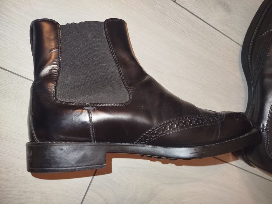 Чоловіче шкіряне взуття фірми TOD'S made in Italy