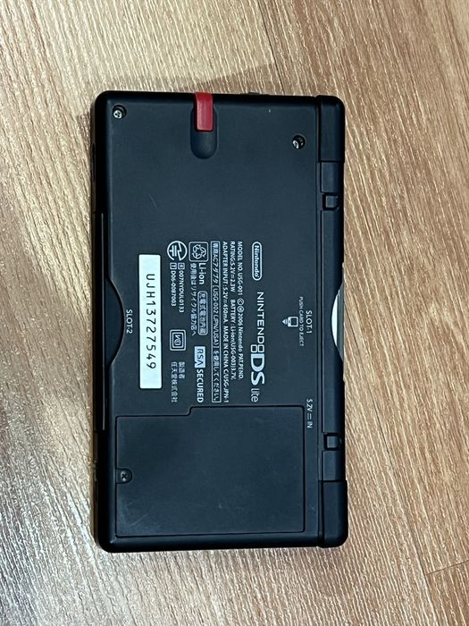 Ігрова приставка Nintendo ds lite