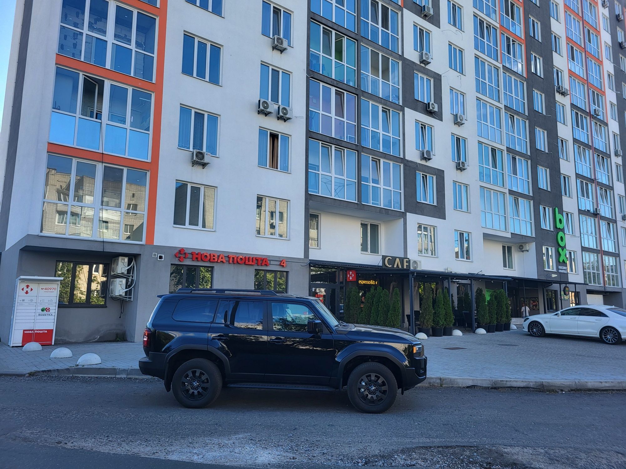 Продам комерційне приміщення в Обухові.
