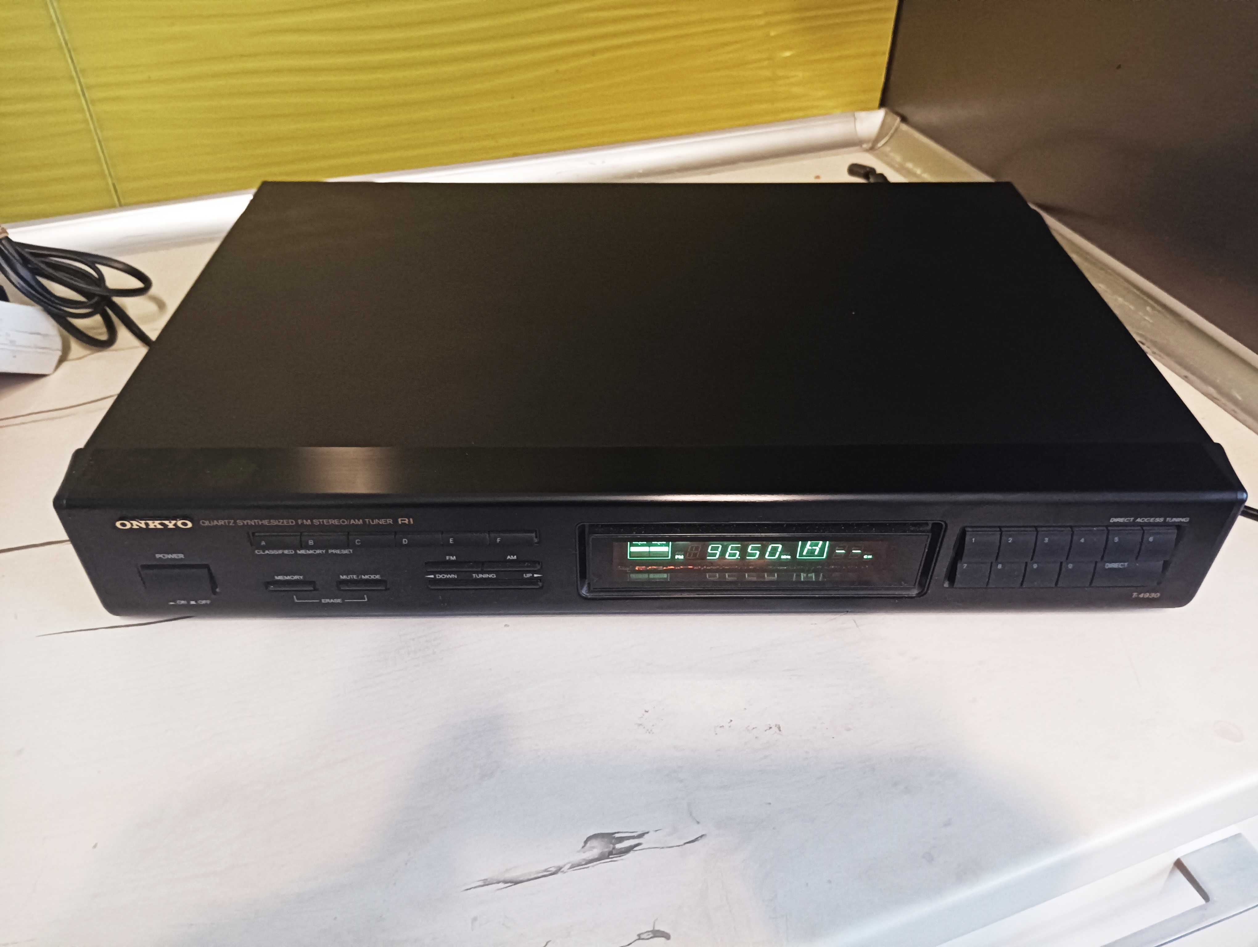 Jak nowy Tuner Onkyo T-4930