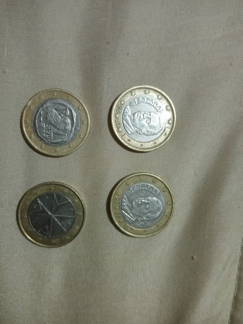 Moedas de 1 euro e de 50 centimos