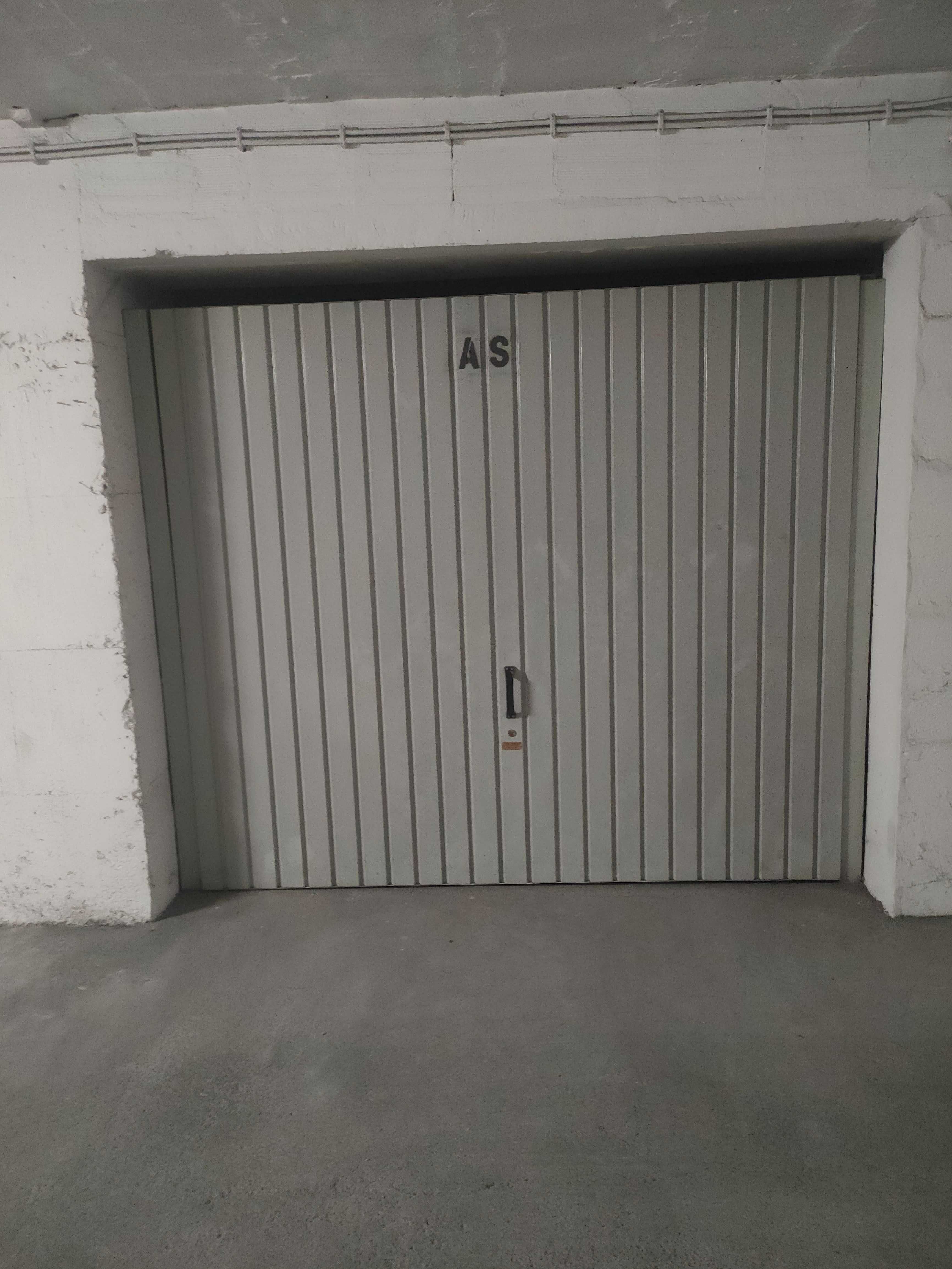 Garagem fechada para arrendar – Edifício Mantas, Vila Real