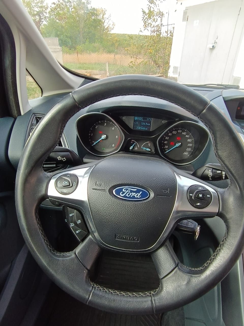 Автомобіль Ford Grand CMax