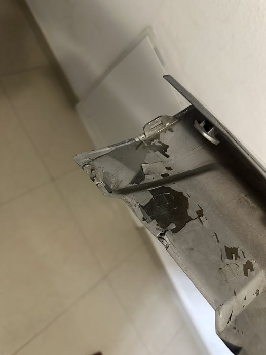 Поодам молдинг бампера gm-25798760