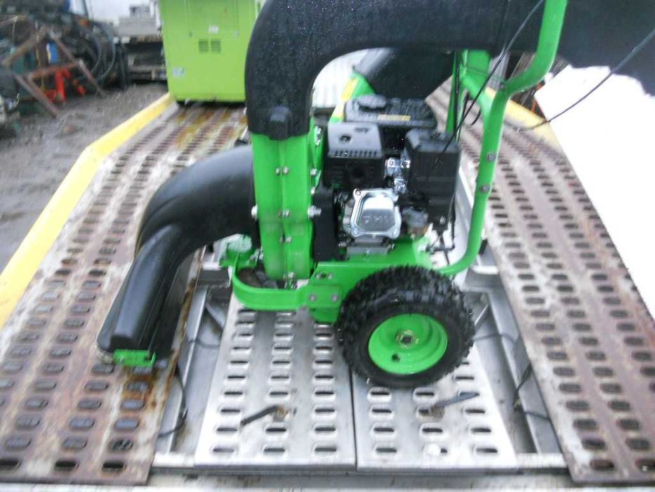 Dmuchawa  Odkurzacz-Rebak   Ogrodowy do Liści Spalinowy z Napedami