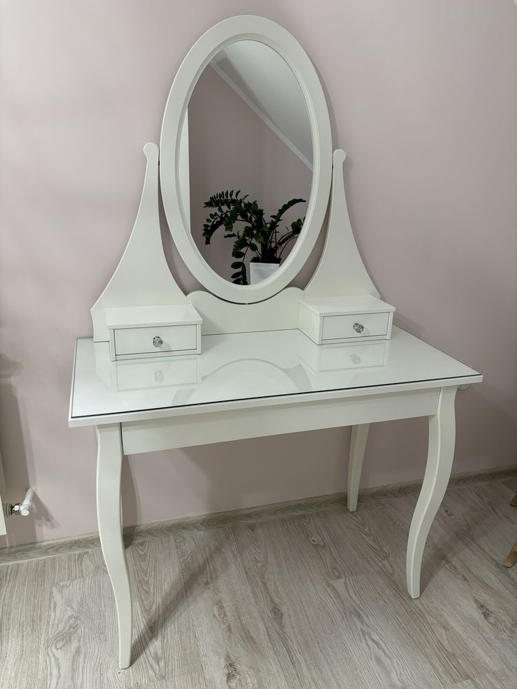 toaletka biała IKEA