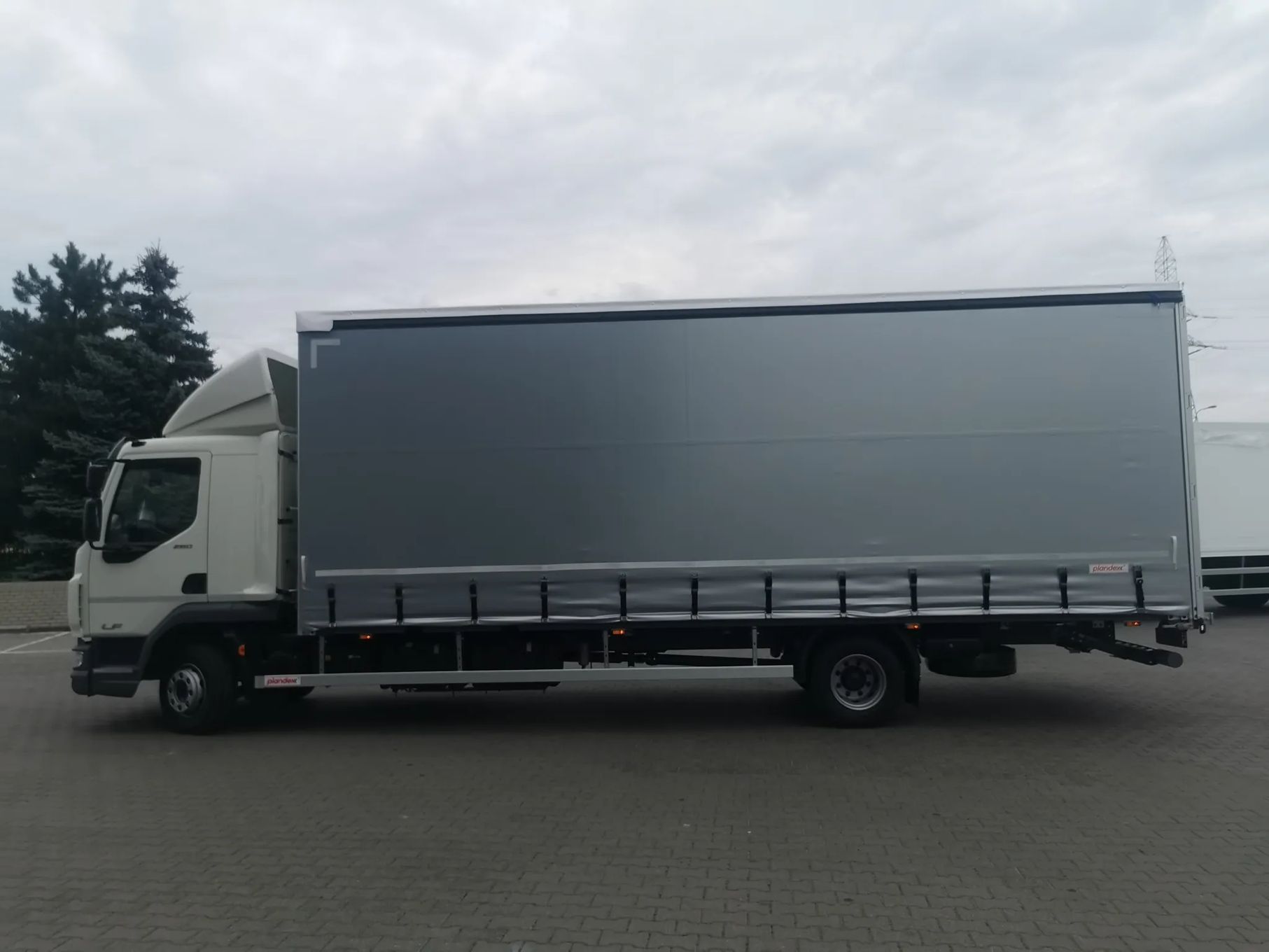 DAF DAF LF 260 FA 4x2 12t Kurtyna Pojazd Fabrycznie Nowy