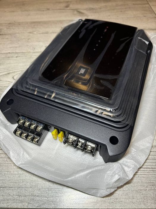 4-канальний підсилювач JBL GX-A604