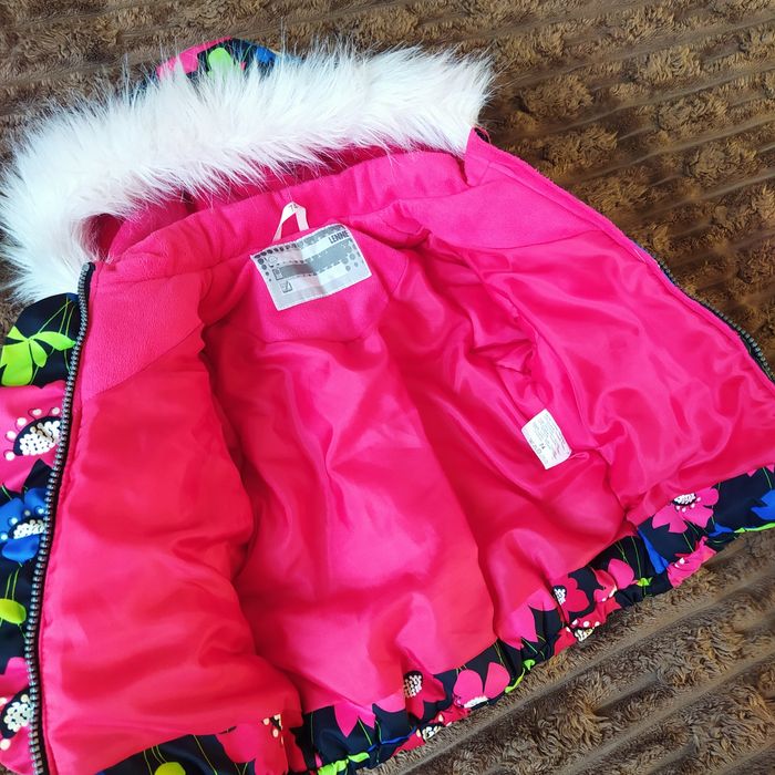 Зимова куртка на дівчинку 74