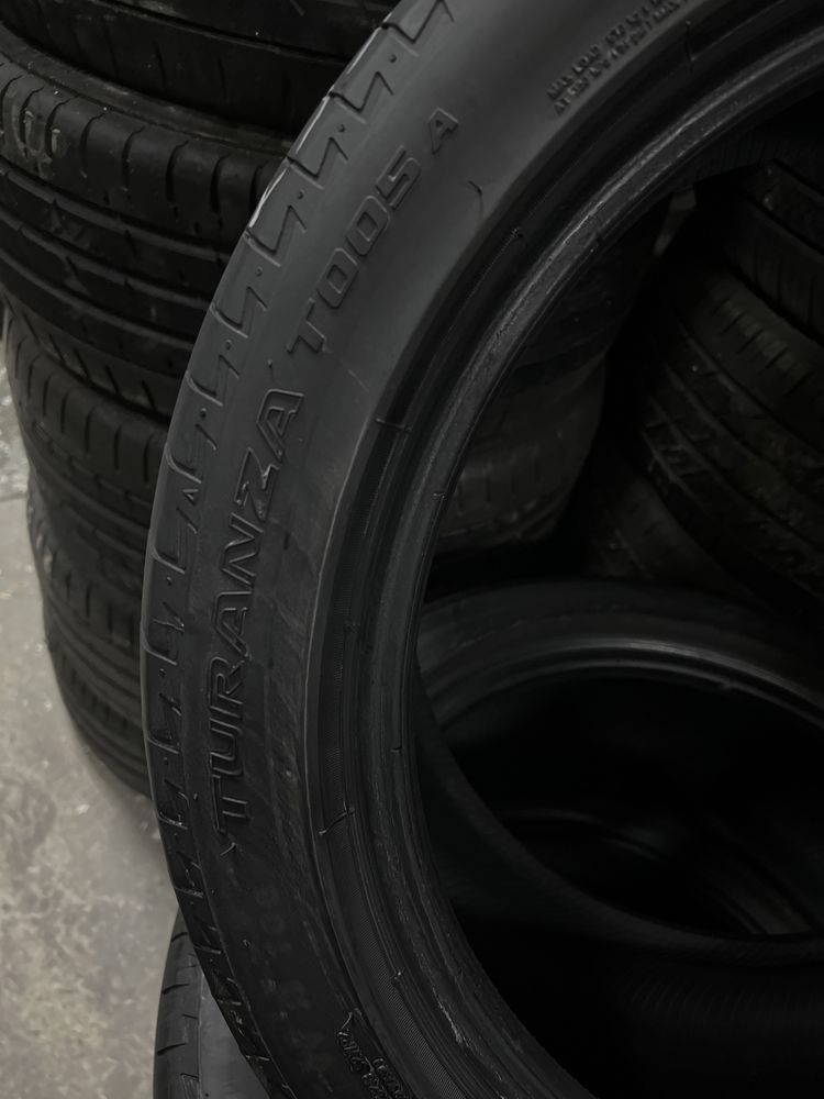 Продаж шин 235.45.18  Bridgestone