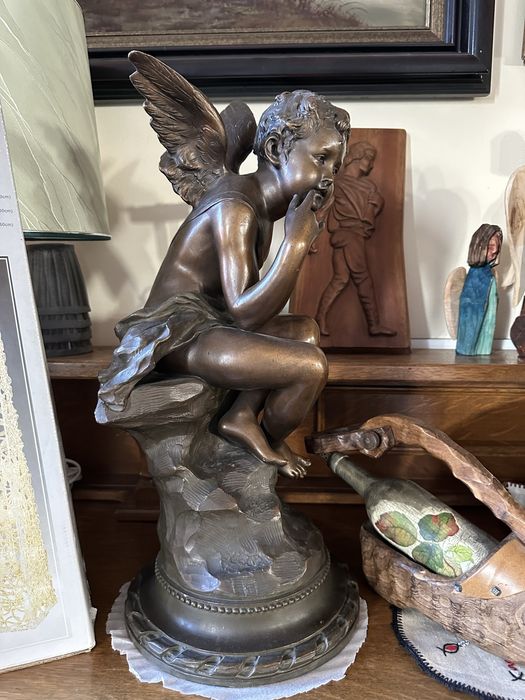 Stara figura ceramika i metal  Siedzący Duży Amor