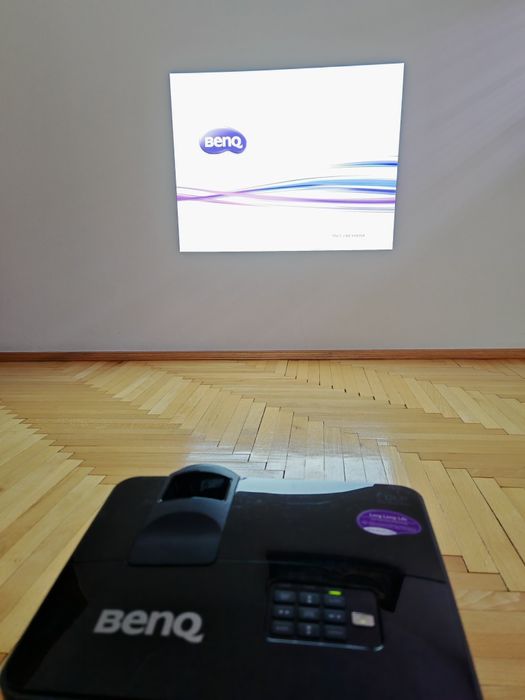 Проектор новий...