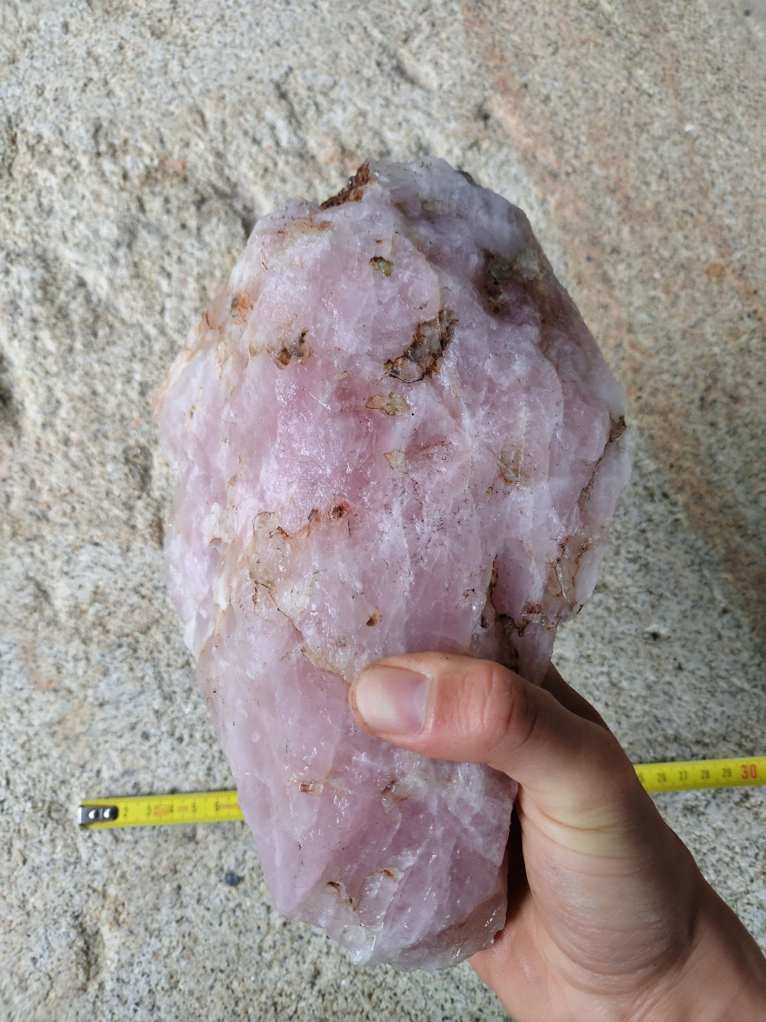 Rocha Mineral Quartzo Rosa grande 3.2 kg