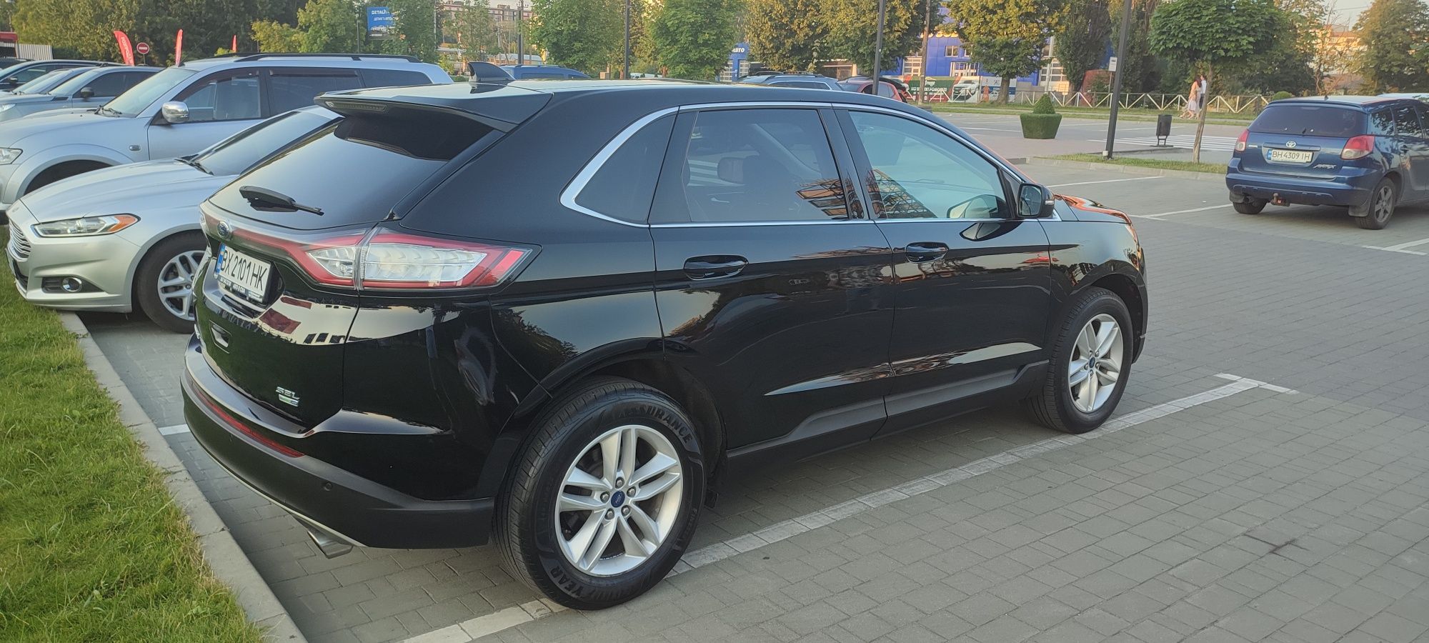 Ford Edge  2017 не битий