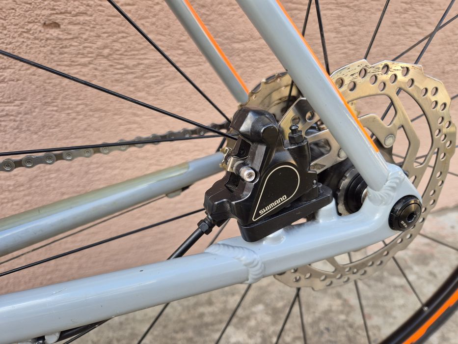 Rower szosowy Cube Attain Race disc, hydraulika, Shimano Tiagra