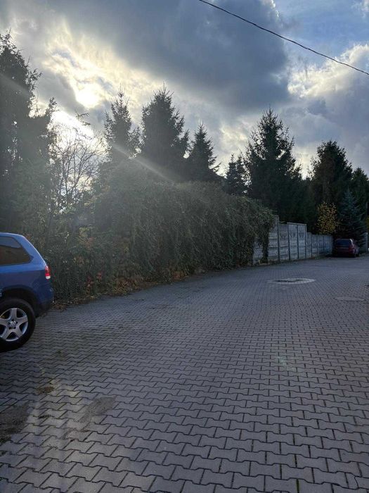 Wynajme teren -  utwardzony, z hala w cenie wynajmu terenu.