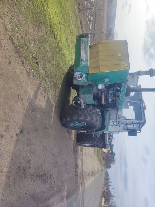 Трактор ХТЗ т-150 з плугом та кондиціонер