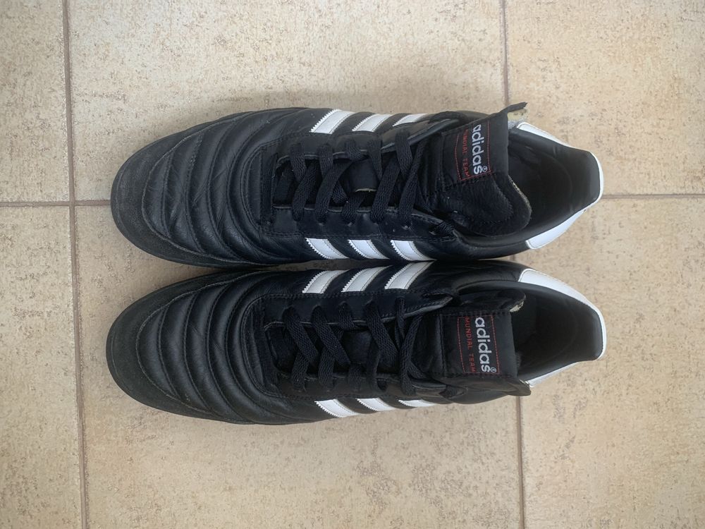 Сороконіжки Adidas Mundial Team