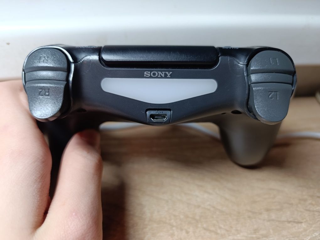 dualshock 4 геймад